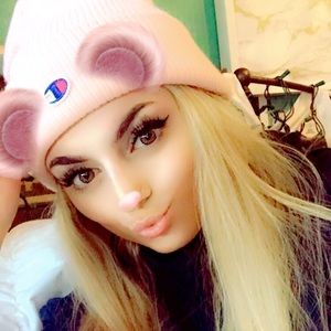 Meet your Posher, Lana